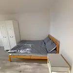 Cloud Green Apartment